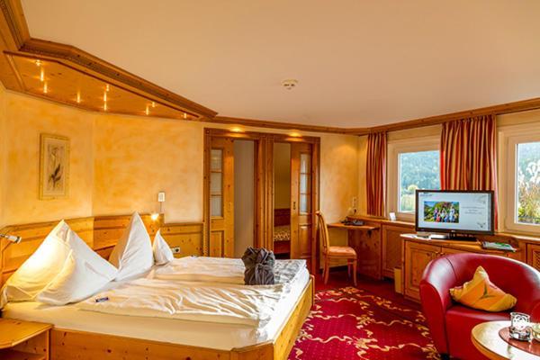 Hotel Heselbacher Hof Baiersbronn Buitenkant foto